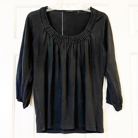 Tahari cotton silk blend pleated scoop neck 3/4 sleeve black top. Size medium - Picture 1 of 14